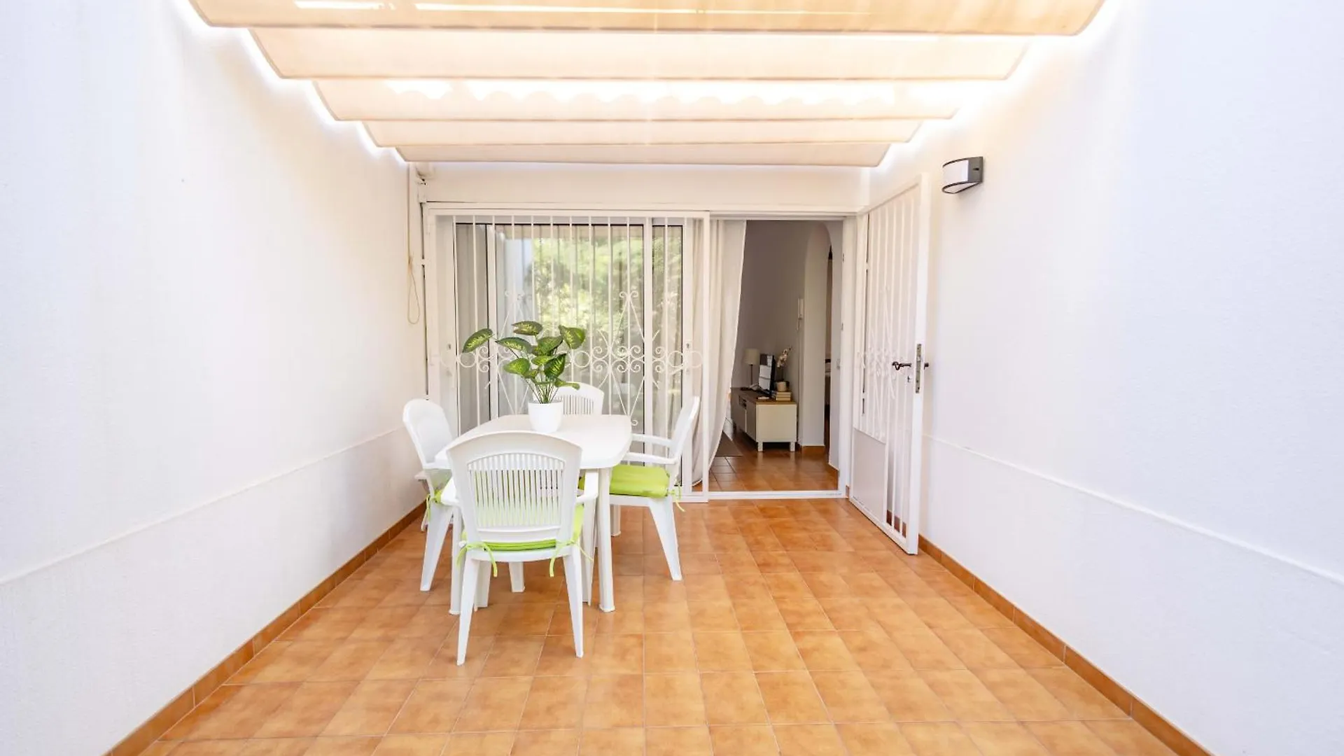 Deluxe Solycan - By Gestion Vacacional Canarias Maspalomas  Spain